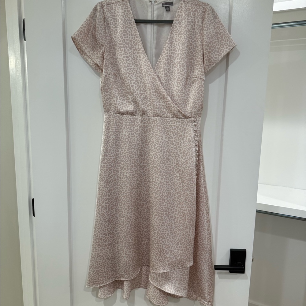 Chelsea28 Asymmetrical Light Pink Leopard Dress